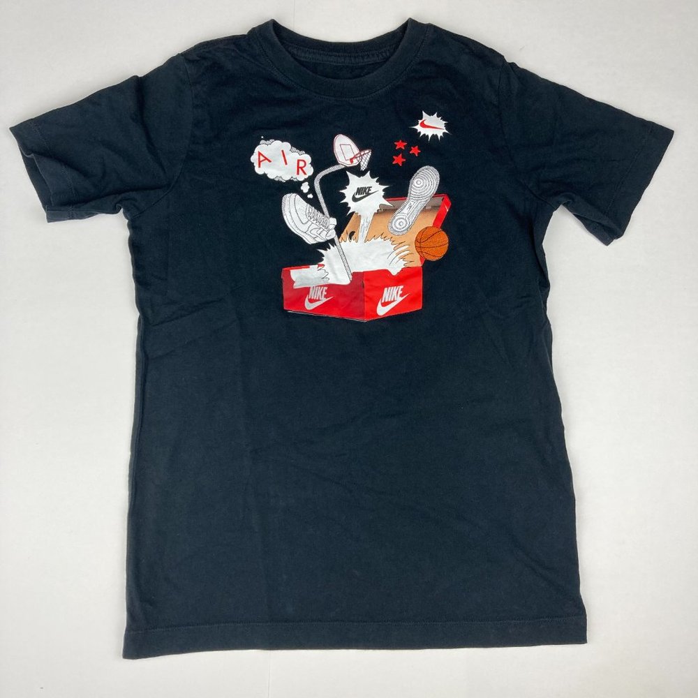 NIKE AIR Boys Graphic Tee size M Short Sleeve